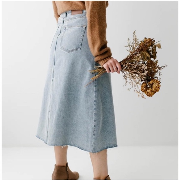 Main Street Exchange brand, women’s modest denim skirt. Size 12 - Picture 5 of 9